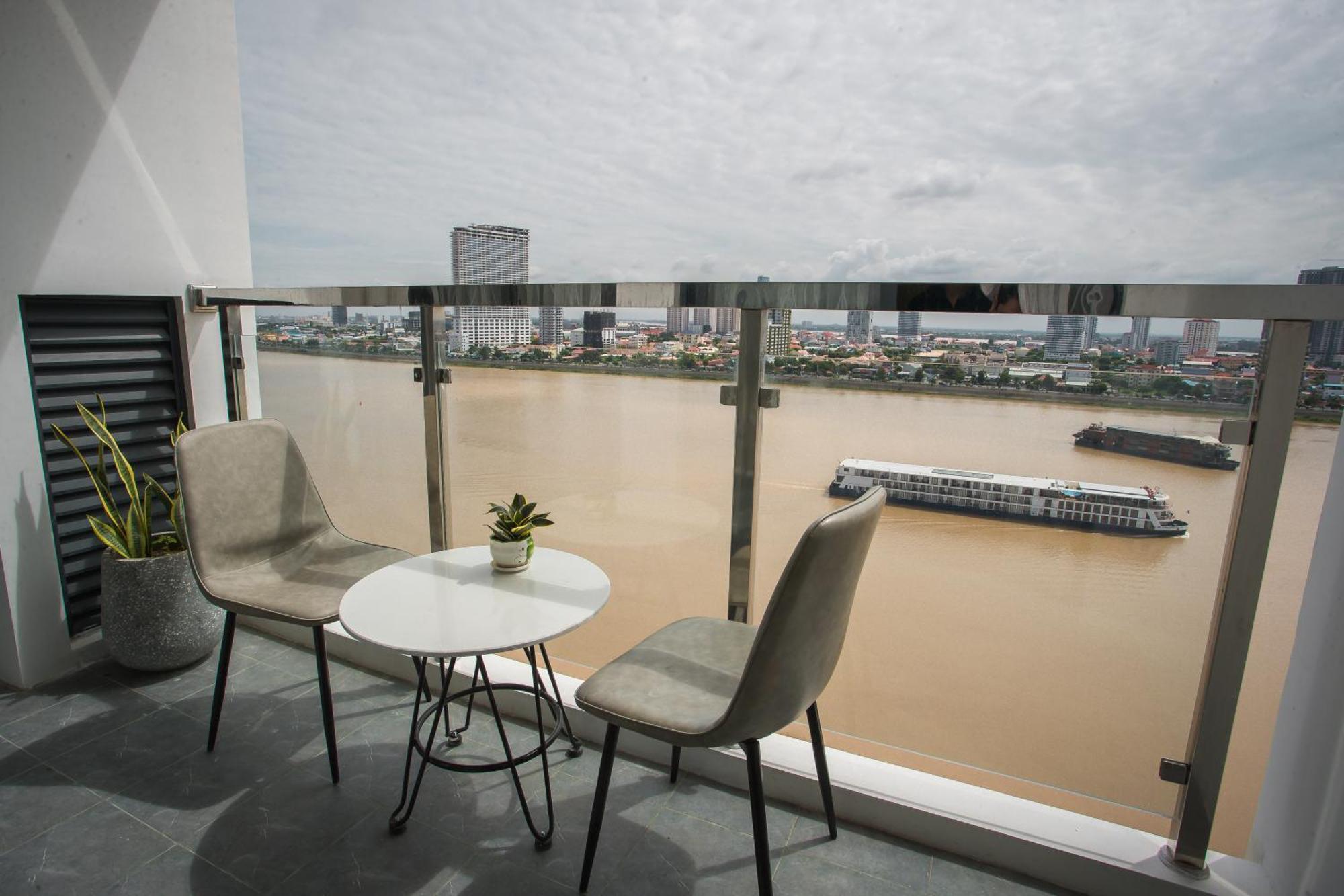 M9 Kirirom Hotel Phnom Penh Exterior photo
